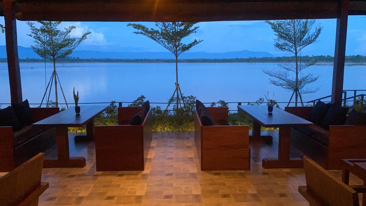 The Riviera Champasak Ξενοδοχείο Εξωτερικό φωτογραφία