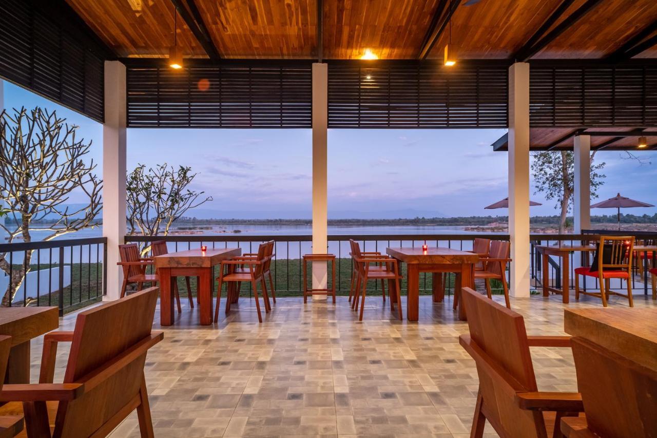 The Riviera Champasak Ξενοδοχείο Εξωτερικό φωτογραφία